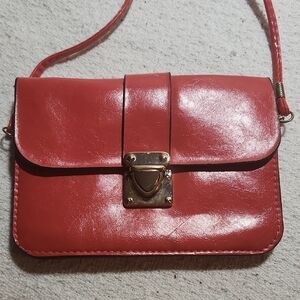 Elegant Red Leather Shoulder Bag